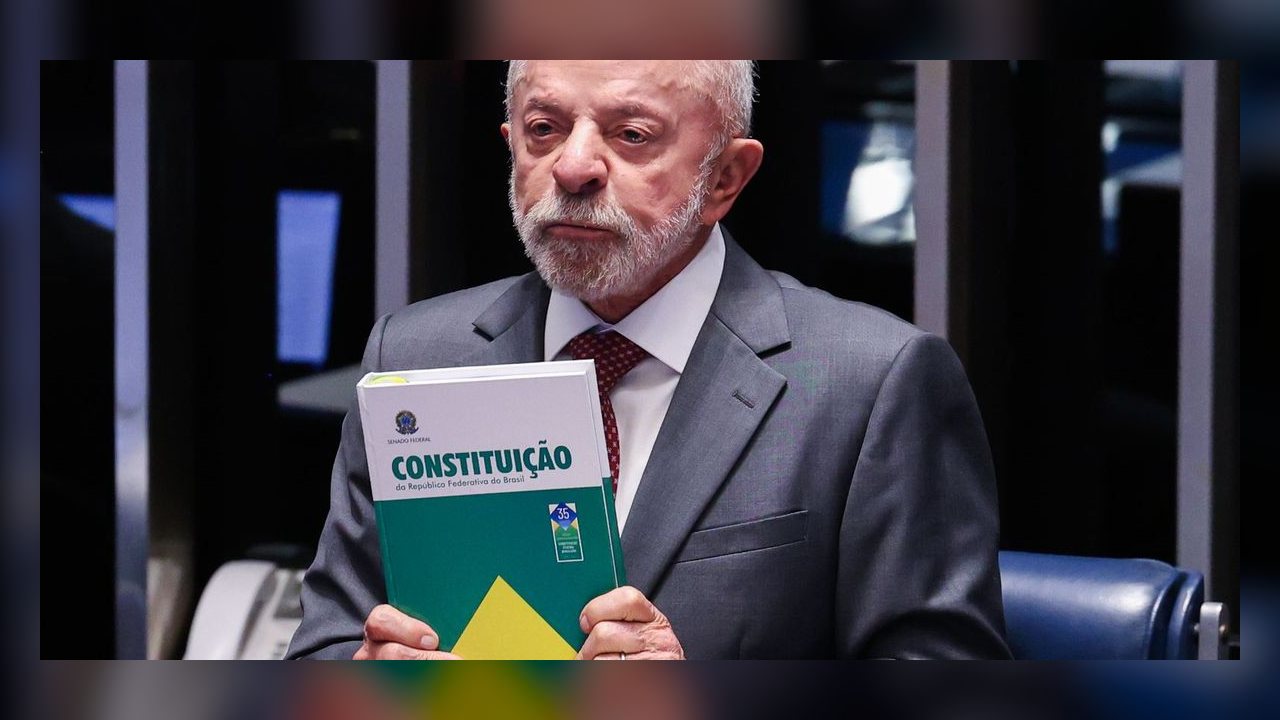 Lula percorre Minas Gerais e usa fim da escala 6x1 como mote de campanha