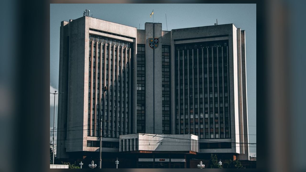 Parlamento da Ucrânia aprova CEO de empresa de energia como novo premiê