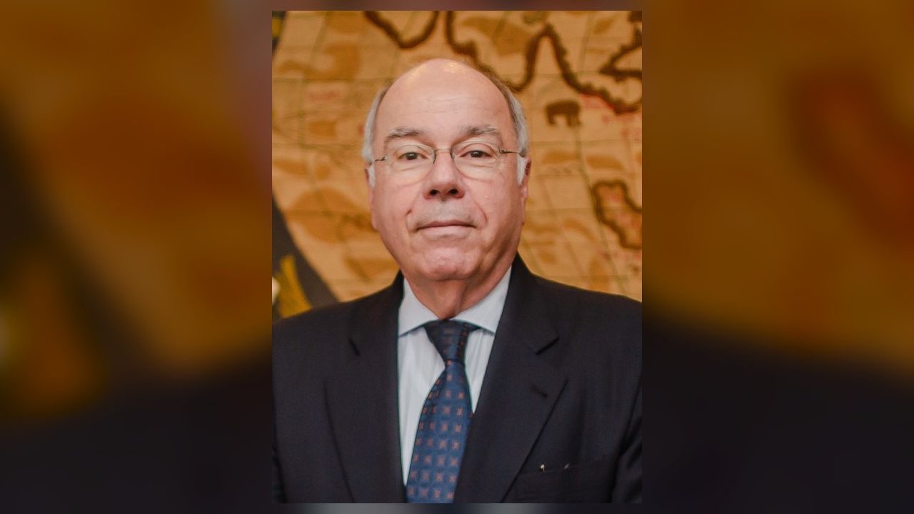 Oposição aciona PGR contra chanceler Mauro Vieira por não ir a sessão na Câmara