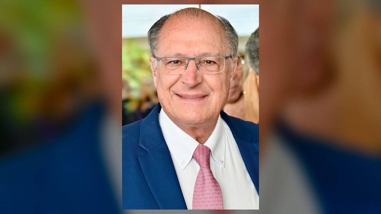 Alckmin anuncia programa de apoio a afetados pelo tarifaço dos EUA